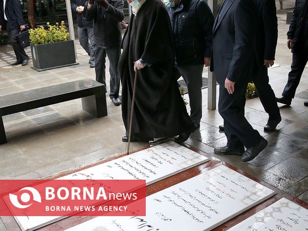 حضور مقام معظم رهبری در مرقد مطهر امام خمینی(ره) و گلزار شهیدان