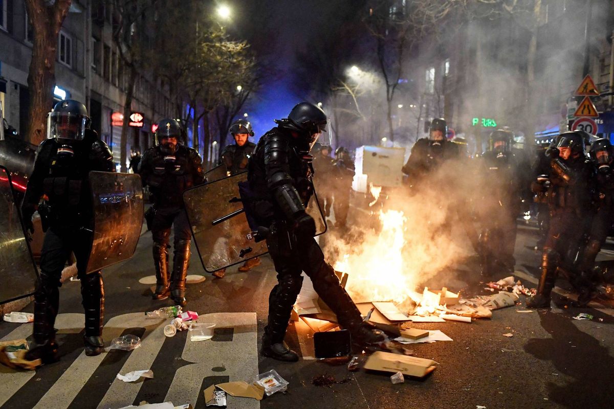 ۸۰ بازداشتی و ۱۲۳ پلیس زخمی نتیجه اعتراضات میلیونی در فرانسه