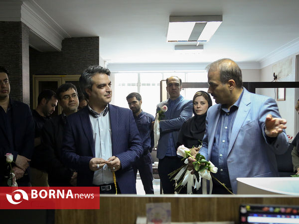 جشن هفته روابط عمومی در خبرگزاری برنا با حضور  رییس و اعضای مرکز اطلاع رسانی و روابط عمومی وزارت ورزش و جوانان