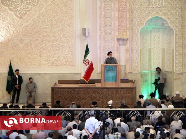 حضور رییس بنیاد شهید در آستان حضرت شاهچراغ(ع) در شیراز