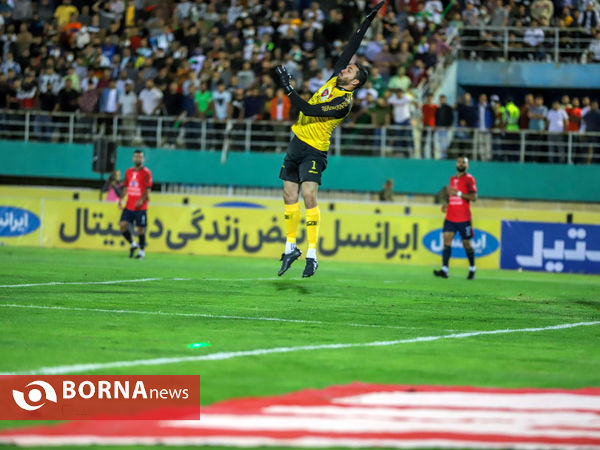 دیدار تیم های فوتبال آلومینیوم - نساجی