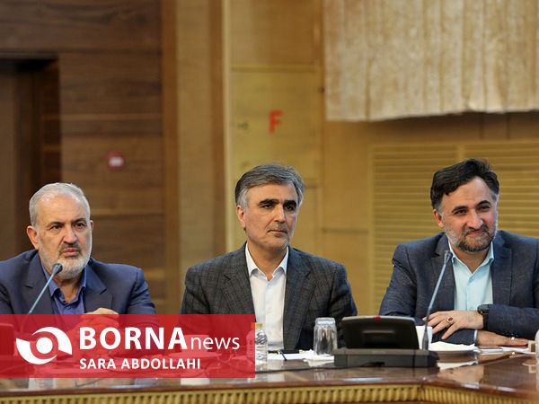 دیدار جمعی از تولیدکنندگان و کارآفرینان با رئیس جمهوری