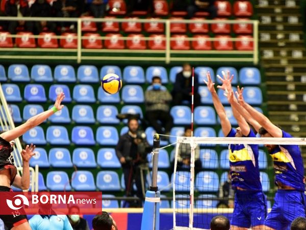 دیدار تیم های والیبال آذرباتری ارومیه و راه یاب ملل مریوان