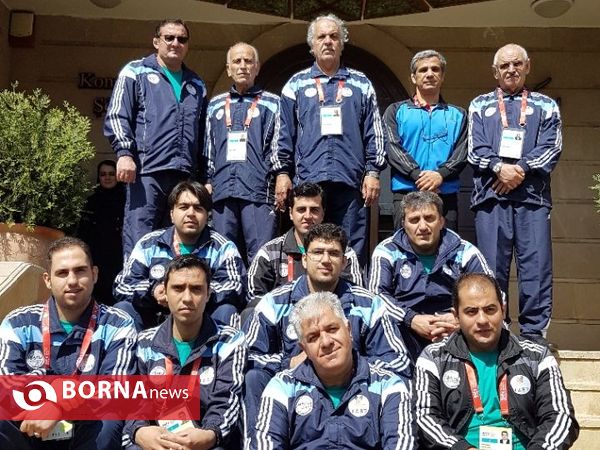 حضور ورزشکاران پای صندوق اخذ رای در باکو