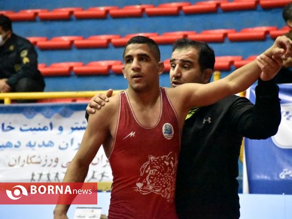 روز نخست رقابت های کشتی آزاد قهرمانی کشور