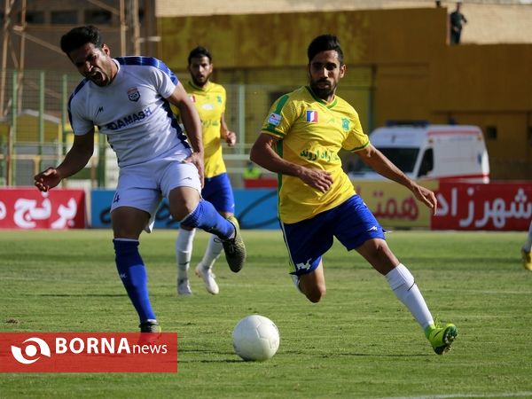 دیدار تیم های فوتبال صنعت نفت آبادان - داماش پارسه تهران