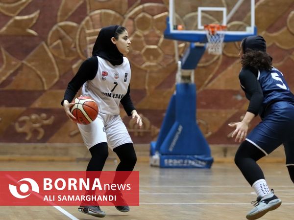 فینال چهارمین دوره لیگ بسکتبال بانوان گیلان