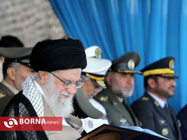 حضور رهبری در دانشگاه علوم دریایی امام خمینی(ره) نوشهر
