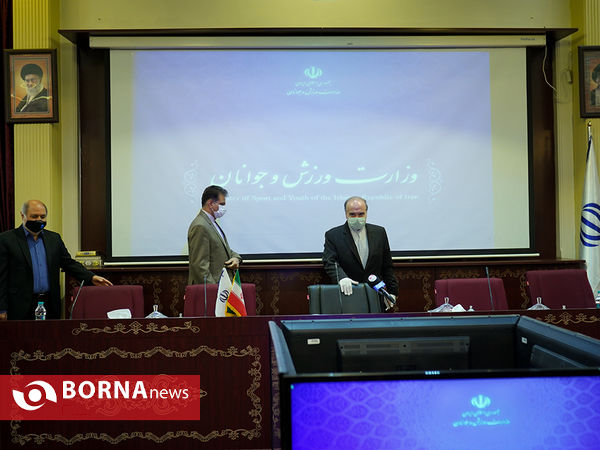 نشست وزیر ورزش  و جوانان با فعالان اقتصادی