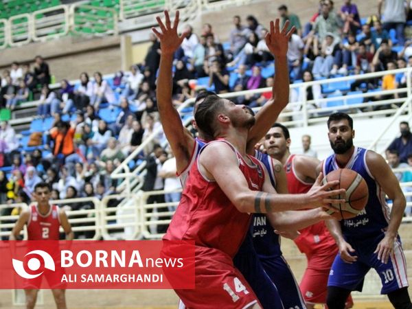 دیدار تیم های بسکتبال سپید رشت _ ملوان بندرانزلی