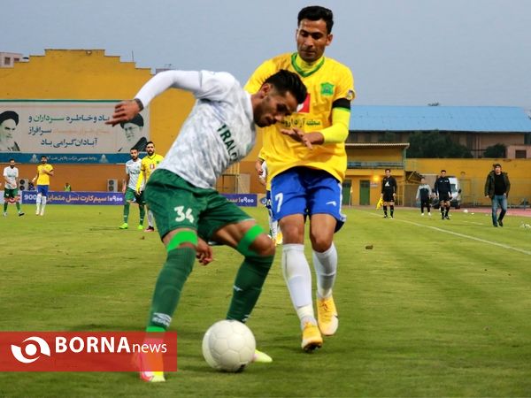 دیدار تیم های فوتبال صنعت نفت - آلومینیوم