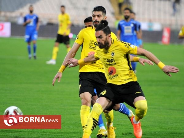 دیدار تیم های فوتبال استقلال- سپاهان