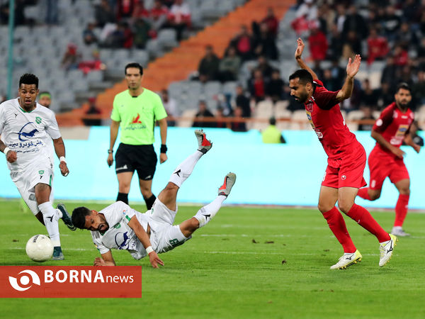 دیدار تیم های پرسپولیس تهران - ماشین سازی تبریز