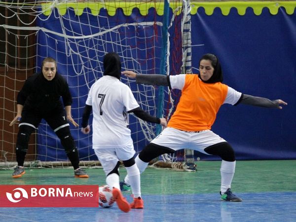 دیدار دوستانه تیم های فوتسال بانوان فرهان ملارد و ستارگان ورامین