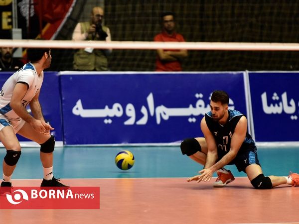 بازی شهرداری ارومیه - پیکان تهران
