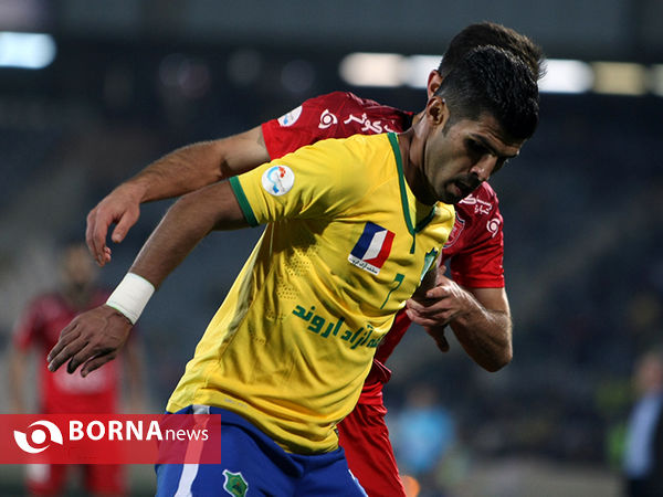 دیدار تیم های فوتبال پرسپولیس- صنعت نفت آبادان