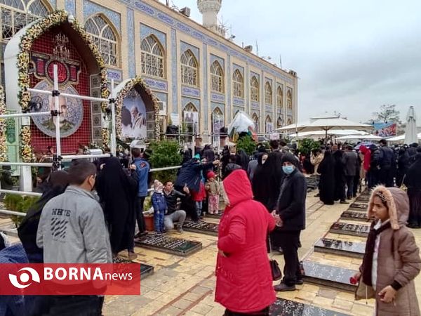 حال و هوای گلزار شهدا شهر کرمان