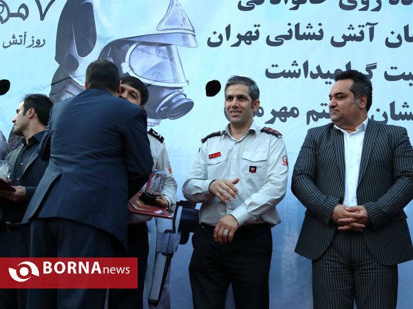در حاشیه همایش پیاده روی روز ملی آتش نشانی