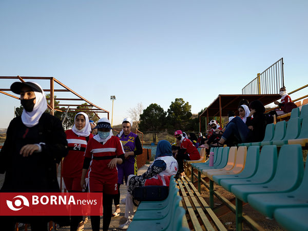 مسابقات هندبال ساحلی بانوان
