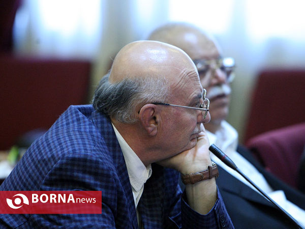 نشست وزیر ورزش با جمعی از مسئوولان  و فعالان محیط زیست