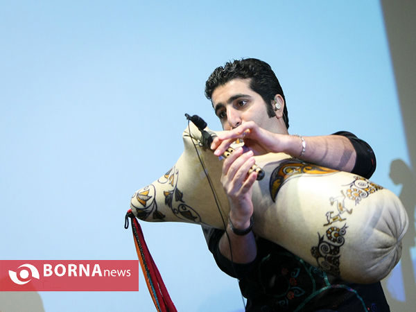 اجرای گروه موسیقی  رستاک