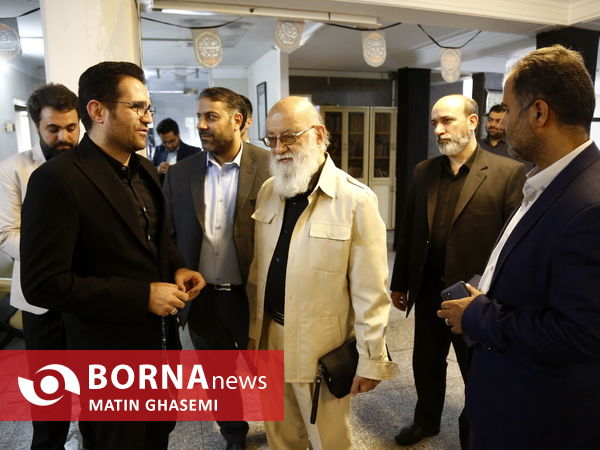 حضور مهدی چمران در خبرگزاری برنا