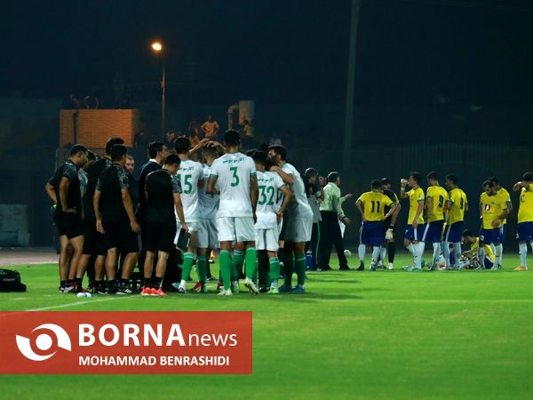 دیدار تیم های فوتبال صنعت نفت - آلومینیوم