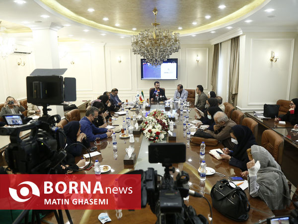 نشست خبری مدیر عامل منطقه آزاد کیش