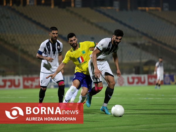 دیدار تیم های فوتبال صنعت نفت - نفت مسجدسلیمان