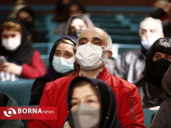 اهدا نشان  مانا و مانی انجمن هنرمندان نقاش ایران