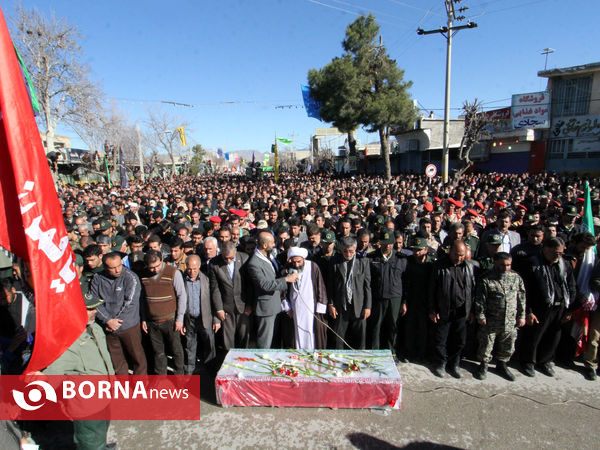 استقبال مردم فارس از 94 شهید گمنام دفاع مقدس
