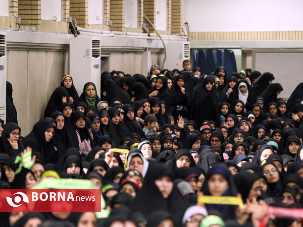 دیدار دانش آموزان و دانشجویان با مقام معظم رهبری