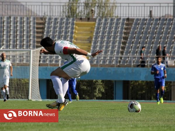 دیدار تیم های آلومینیوم اراک - نیروی زمینی تهران