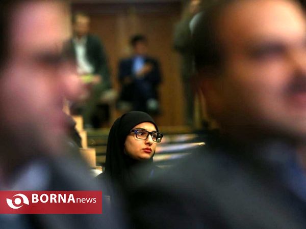 هم اندیشی صمیمانه جوانان با دولت