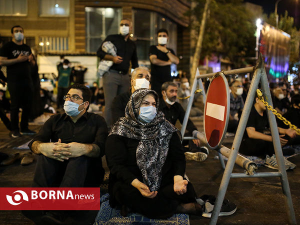 عزاداری شب عاشورا در میدان فلسطین