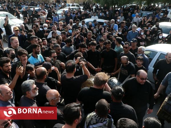 تشییع جانباختگان متروپل در آرامستان آبادان
