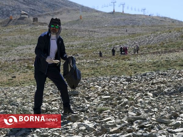 پاکسازی پیست اسکی توچال