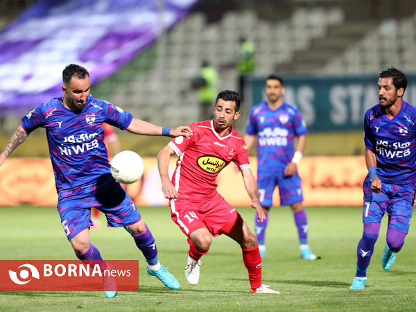 دیدار تیم های فوتبال پرسپولیس - هوادار