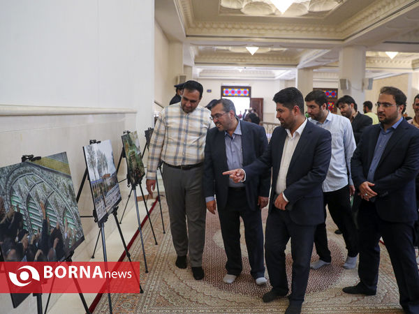نمایشگاه عکس « کرامت » در حرم شاهچراغ(ع)