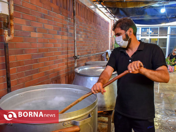 سفره‌دار مجلس حسین(ع)