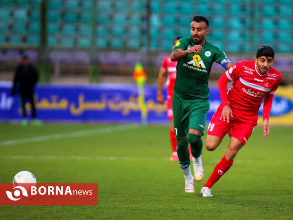 دیدار تیم‌های ذوب آهن - پرسپولیس