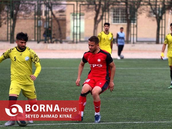 دیدار تیم‌های فوتبال سپیدرود رشت _ اترک بجنورد