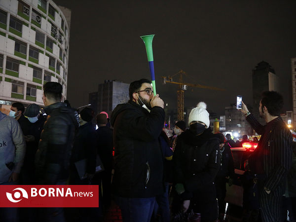شادی مردم پس از راهیابی تیم فوتبال ایران به جام جهانی