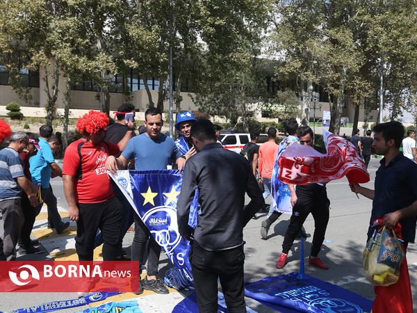 استادیوم آزادی تهران پیش از دربی ۹۰