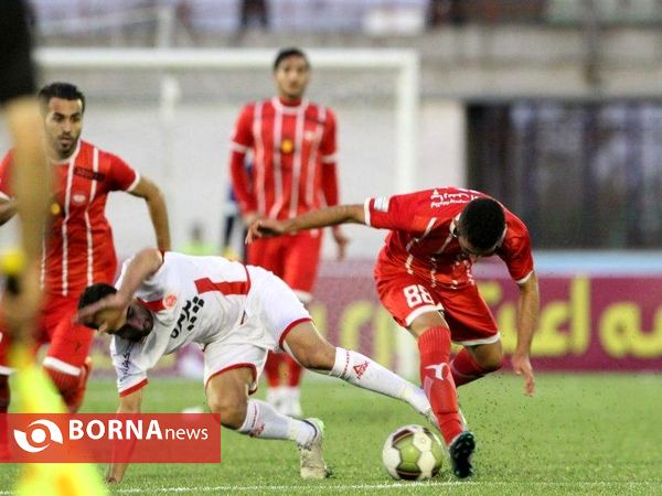 دیدار تیم های سپیدرود رشت- پدیده مشهد