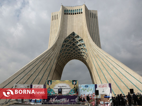 رزمایش توزیع ۱۱۰ هزار بسته کمک مومنانه