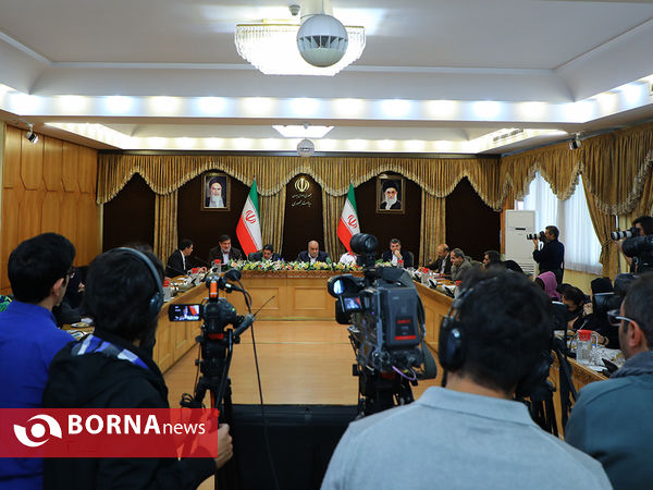 نشست خبری  مسئولان امداد و بازسازی زلزله کرمانشاه