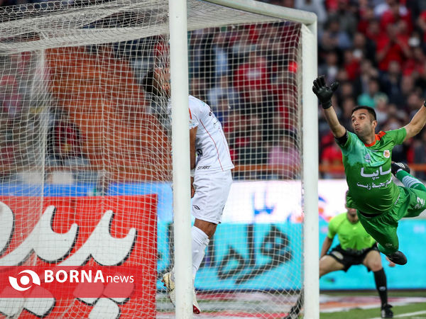 دیدار تیم های پرسپولیس تهران - سایپا