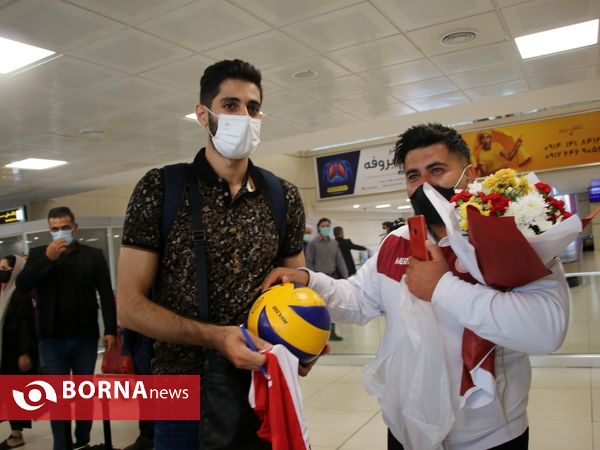 بازگشت والیبالیست‌های ارومیه قهرمان تیم ملی از مسابقات قهرمانی آسیا