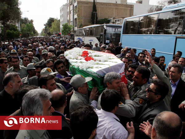 مراسم تشییع پیکر مدیر کل فقید حفاظت محیط زیست فارس